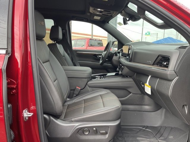 2025 Chevrolet Tahoe High Country photo 17