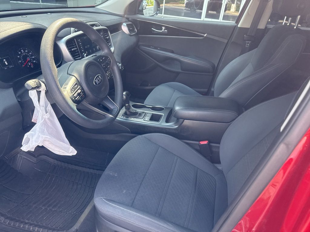 2018 Kia Sorento LX photo 3