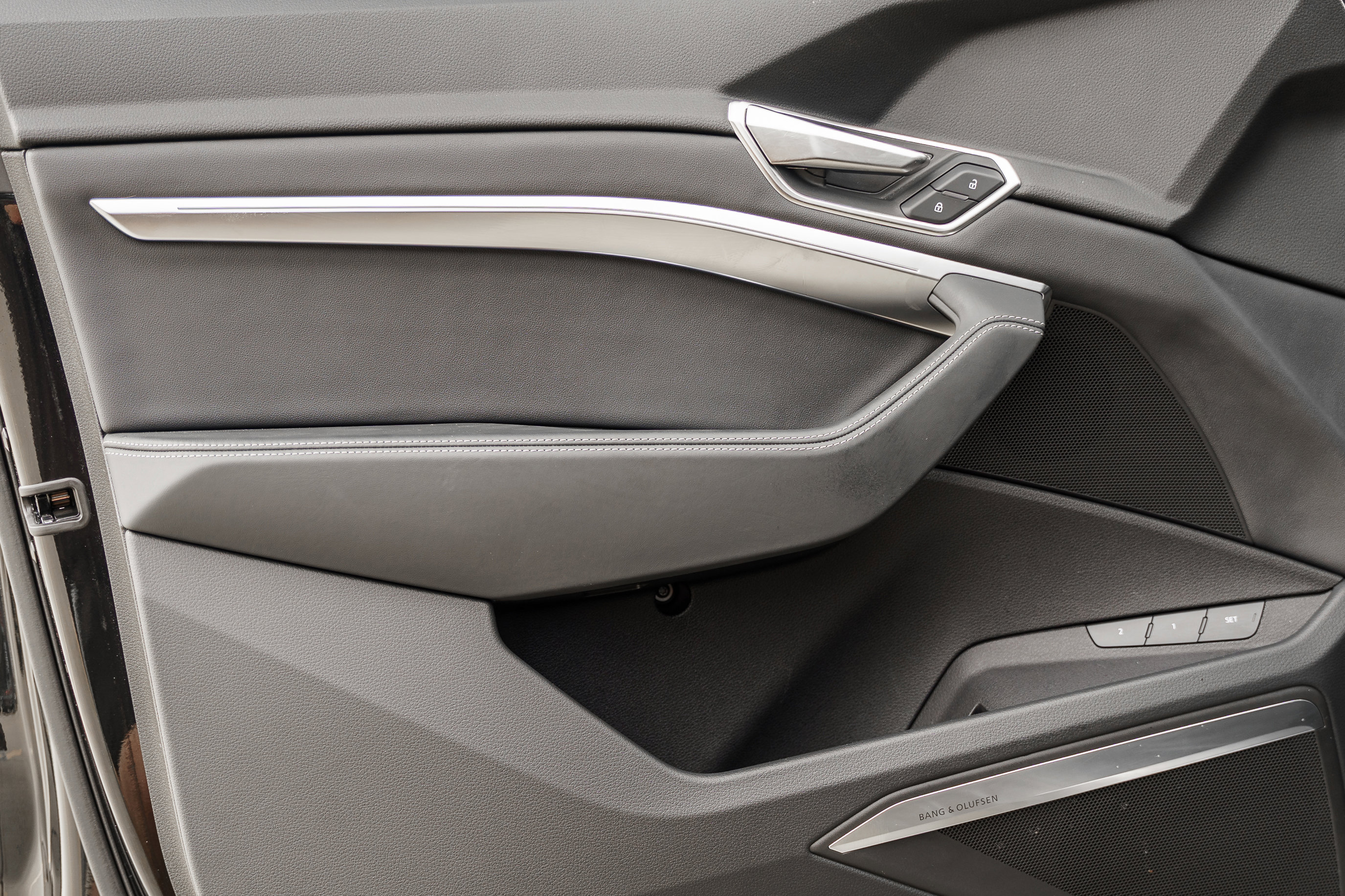 2024 Audi Q8 E-tron Prestige photo 21