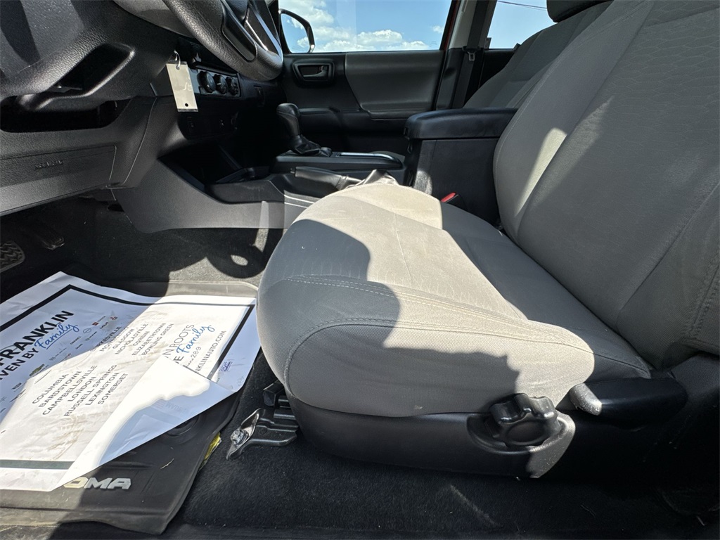 2019 Toyota Tacoma SR photo 12