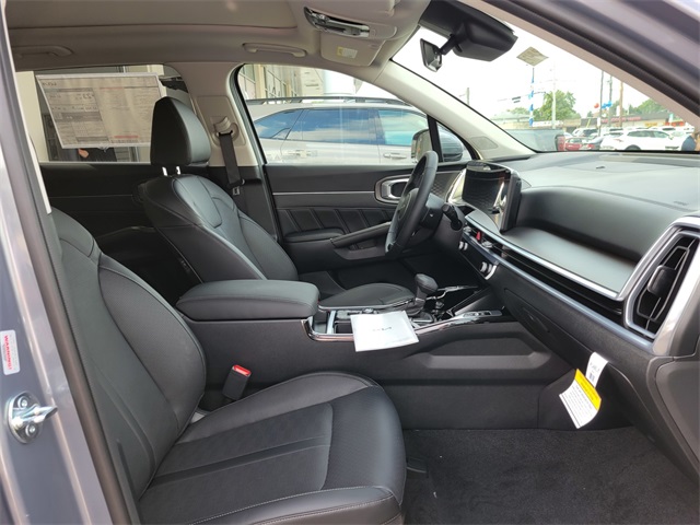 2025 Kia Sorento SX photo 15