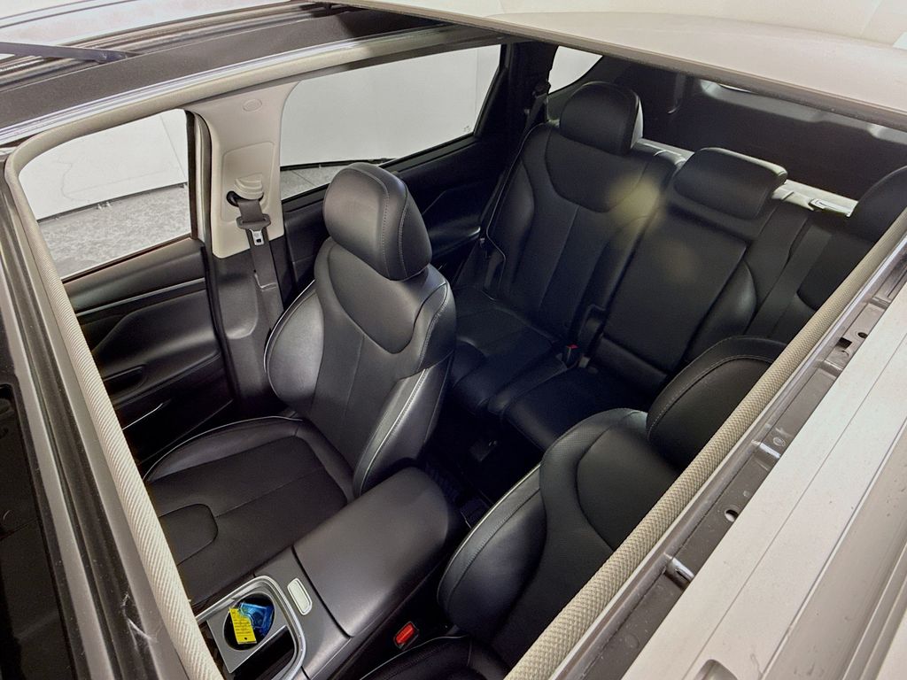 2022 Hyundai Santa Fe SEL Premium photo 3