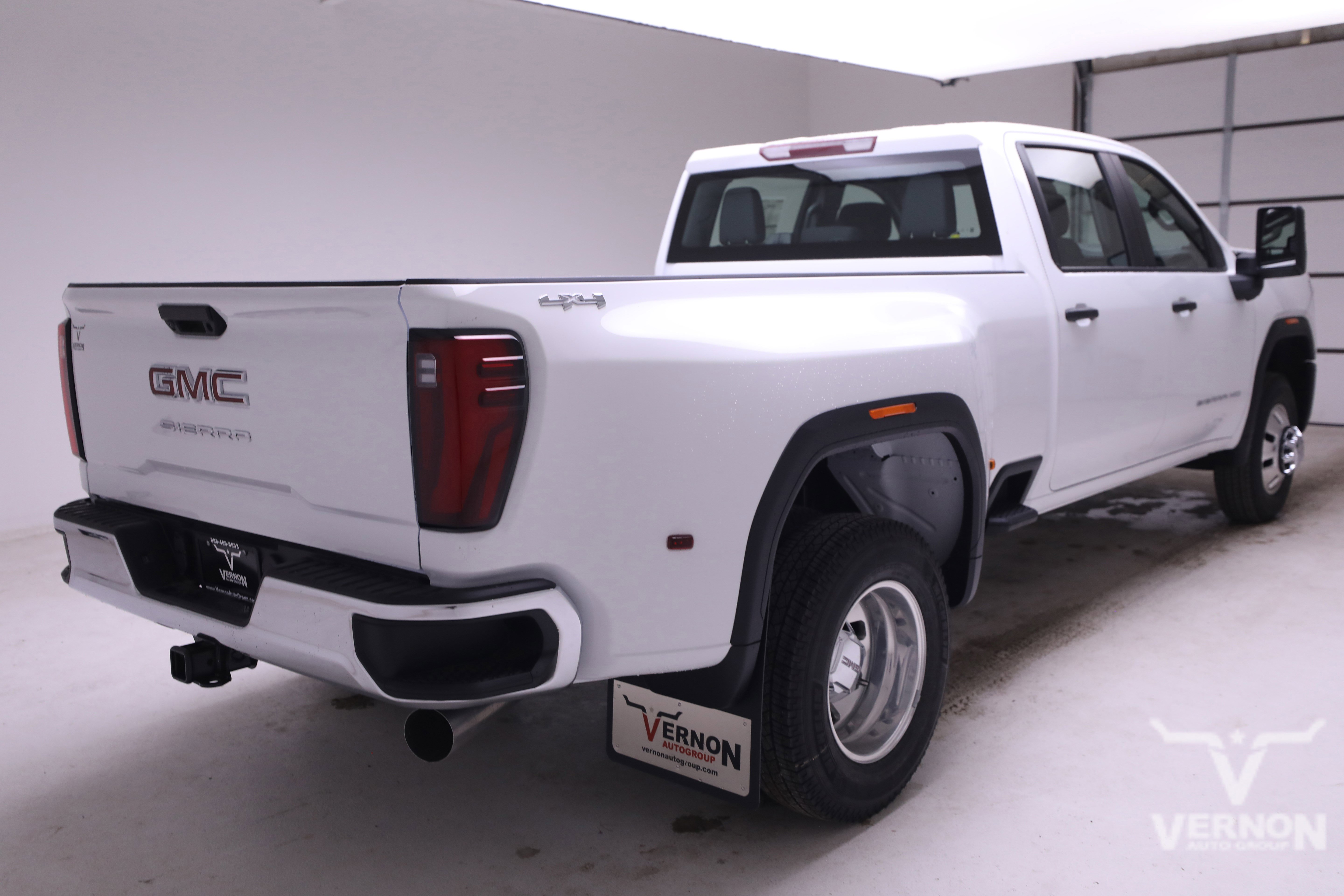 2026 Gmc Sierra 3500 HD Pro photo 2