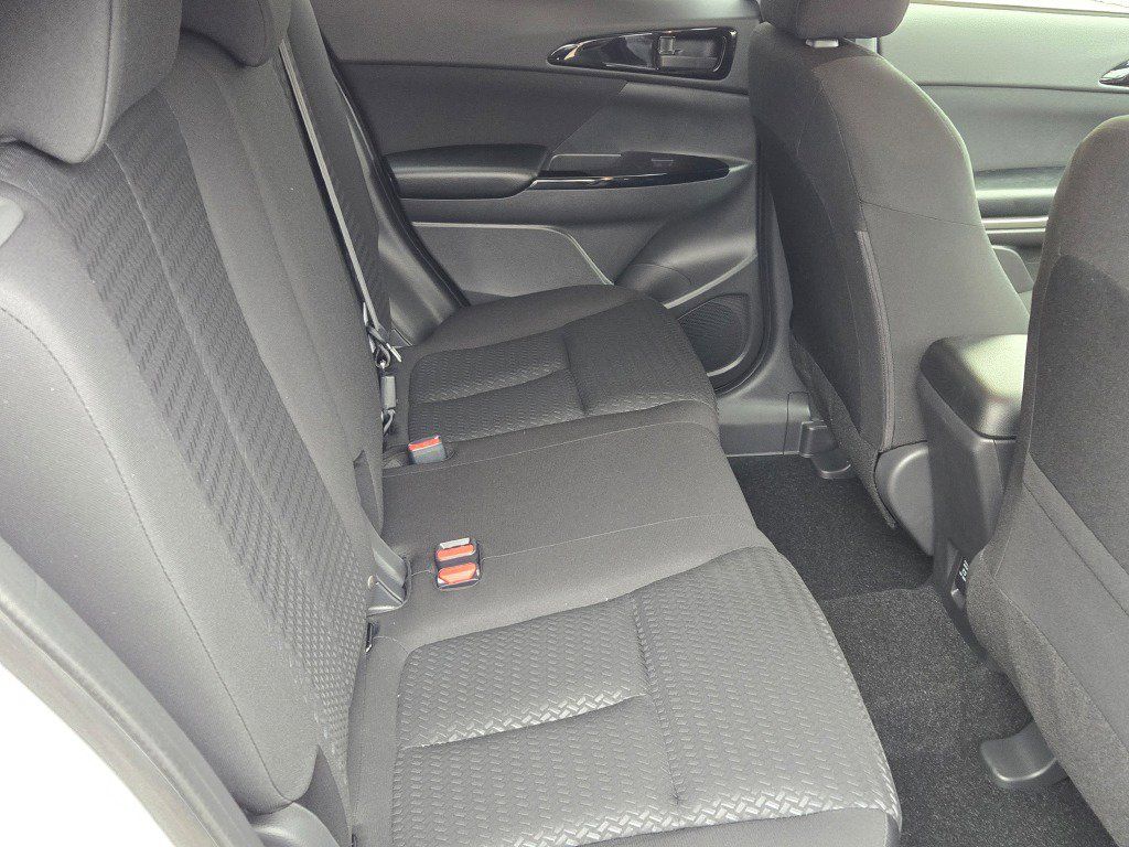 2025 Mitsubishi Eclipse Cross LE photo 4