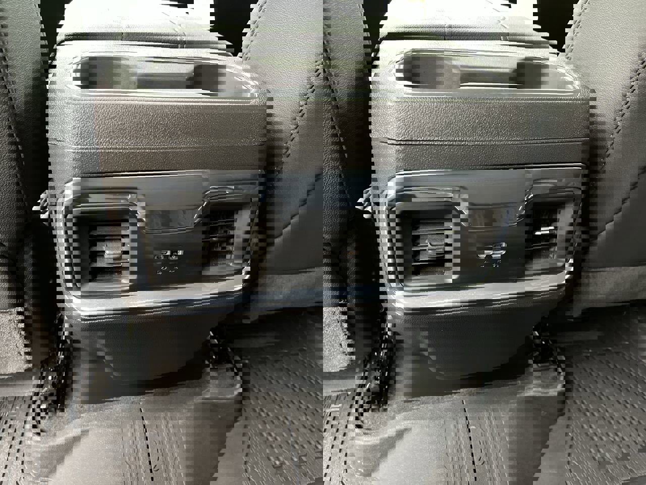 2025 Gmc Sierra 1500 SLT photo 12