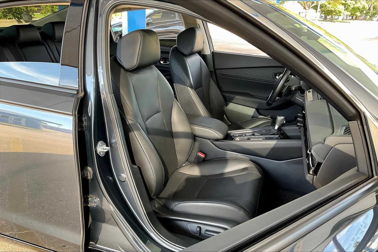 2023 Honda Accord Hybrid Touring photo 8