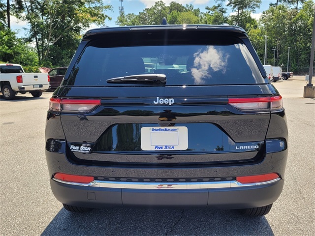 2025 Jeep Grand Cherokee Laredo X photo 9