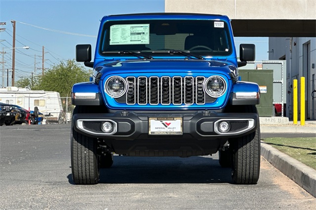 2025 Jeep Wrangler Sahara photo 8