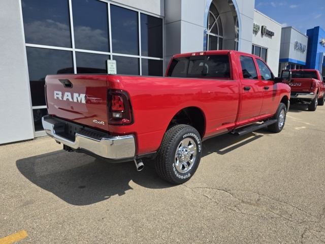 2026 Ram 2500 Tradesman photo 4