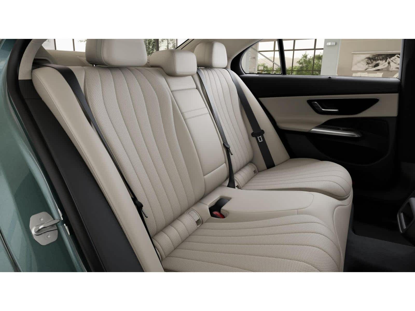 2026 Mercedes Benz E 350 4MATIC Sedan photo 4