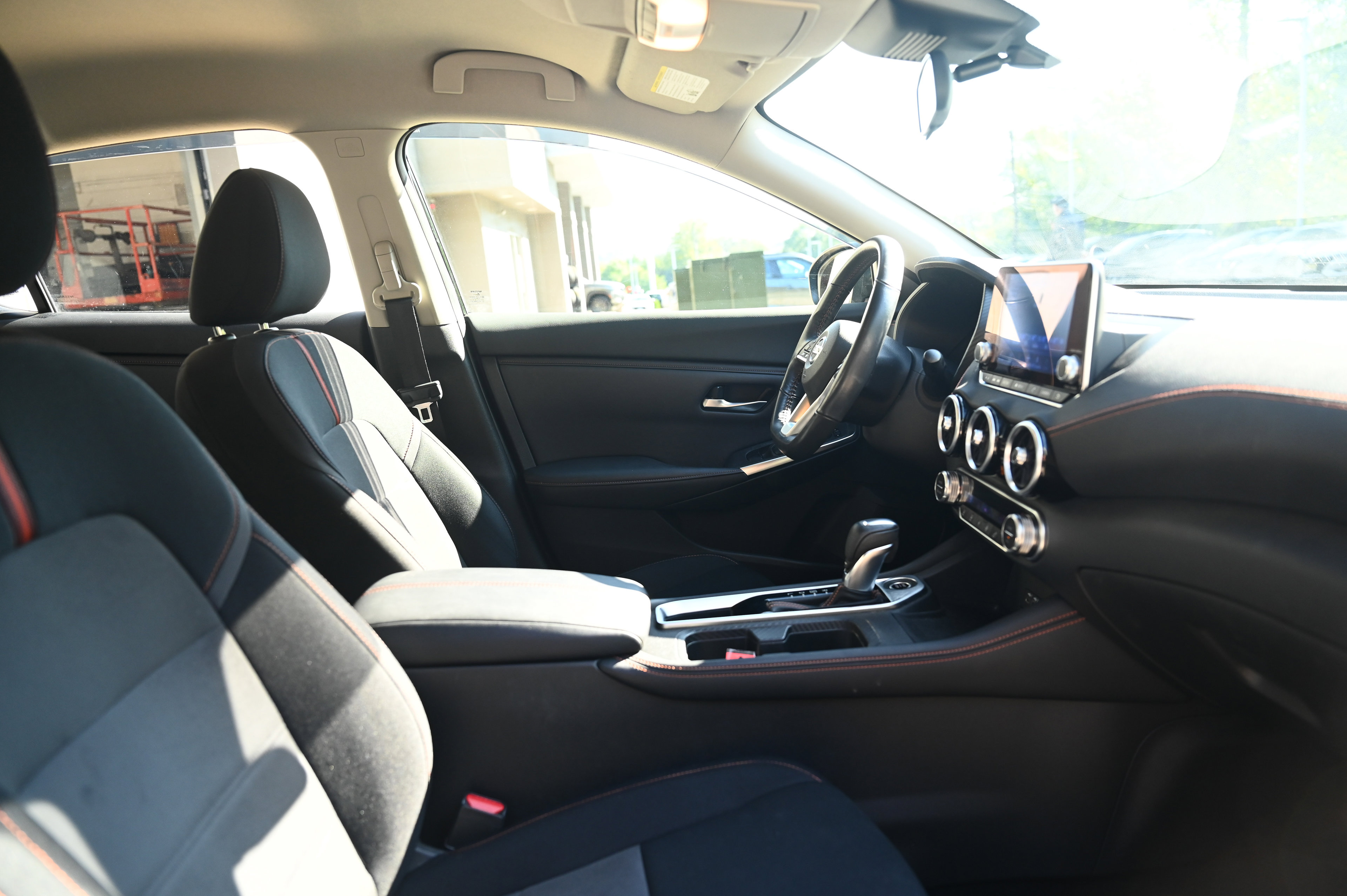 2021 Nissan Sentra SR photo 27