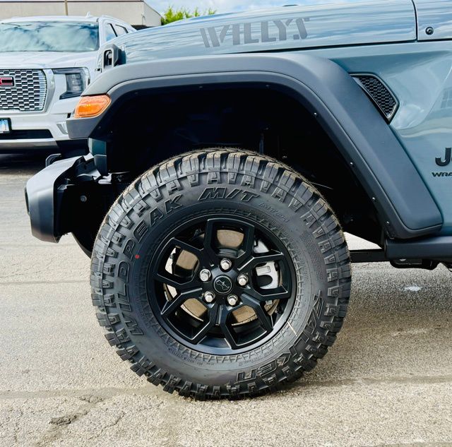 2025 Jeep Wrangler Willys photo 7
