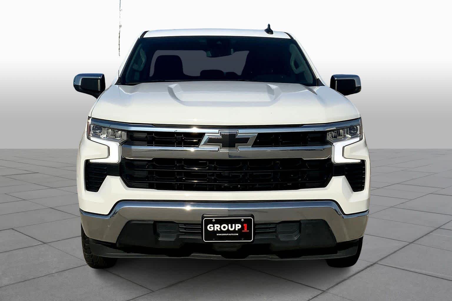 2022 Chevrolet Silverado 1500 LT photo 3
