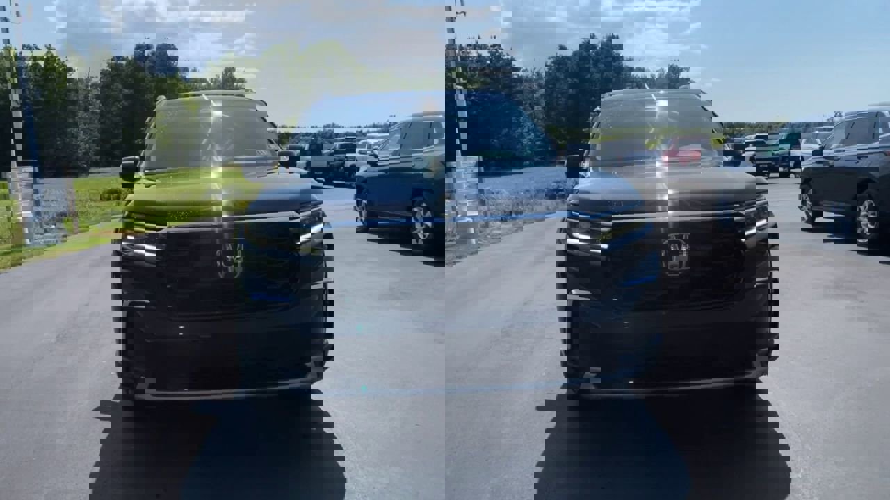 2025 Honda Pilot Touring photo 3