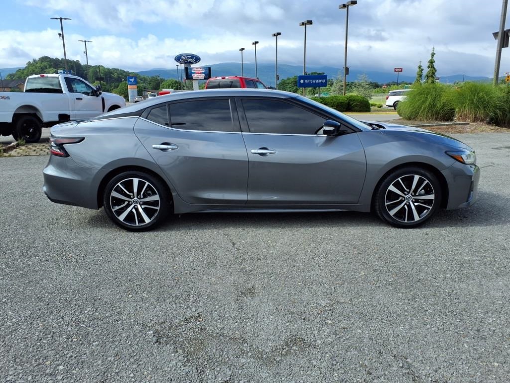 2021 Nissan Maxima SV photo 6