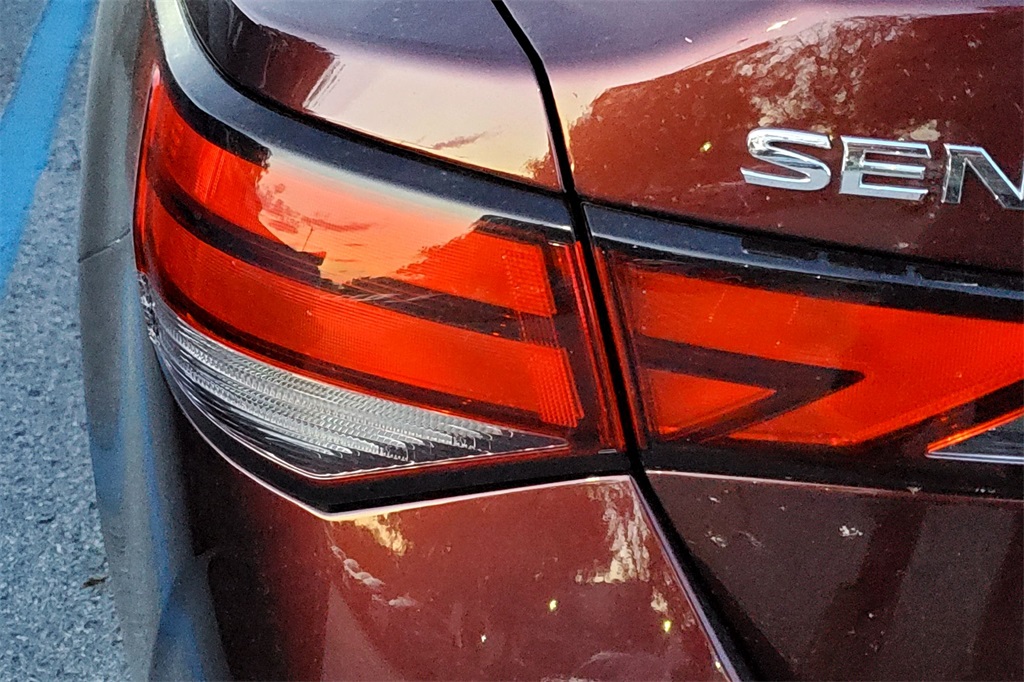2025 Nissan Sentra SV photo 5