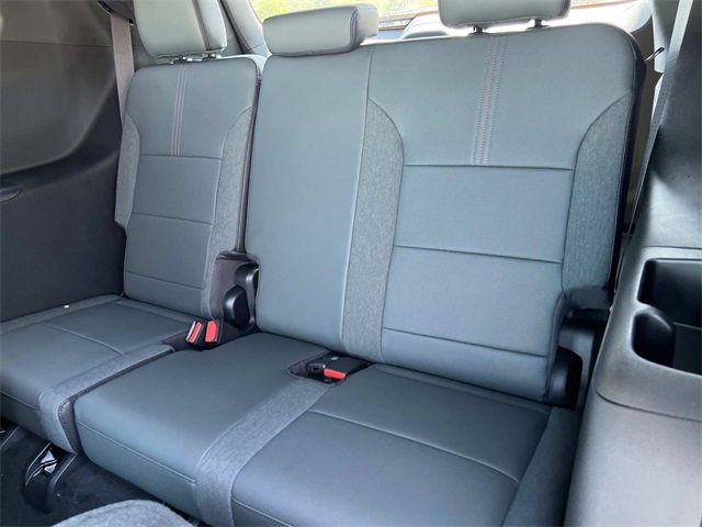 2026 Gmc Acadia AT4 photo 11