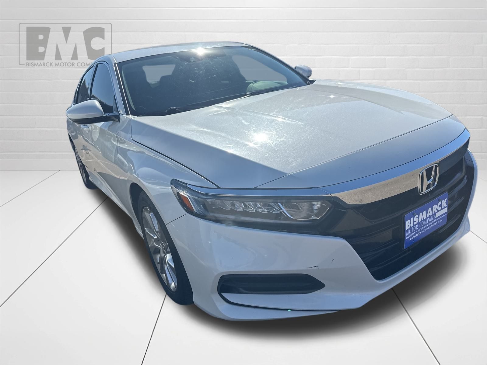 2019 Honda Accord LX photo 3