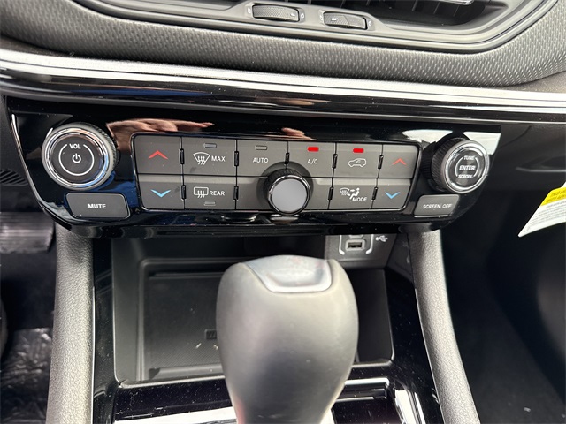 2025 Jeep Compass Latitude photo 14