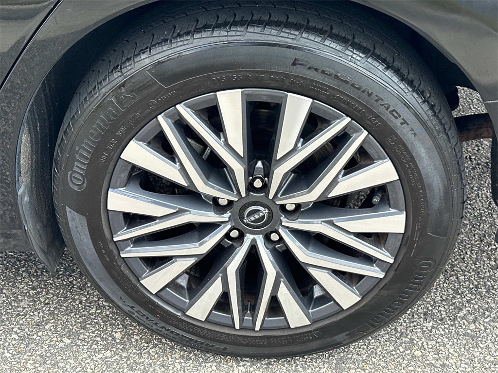 2023 Nissan Altima 2.5 SV photo 10