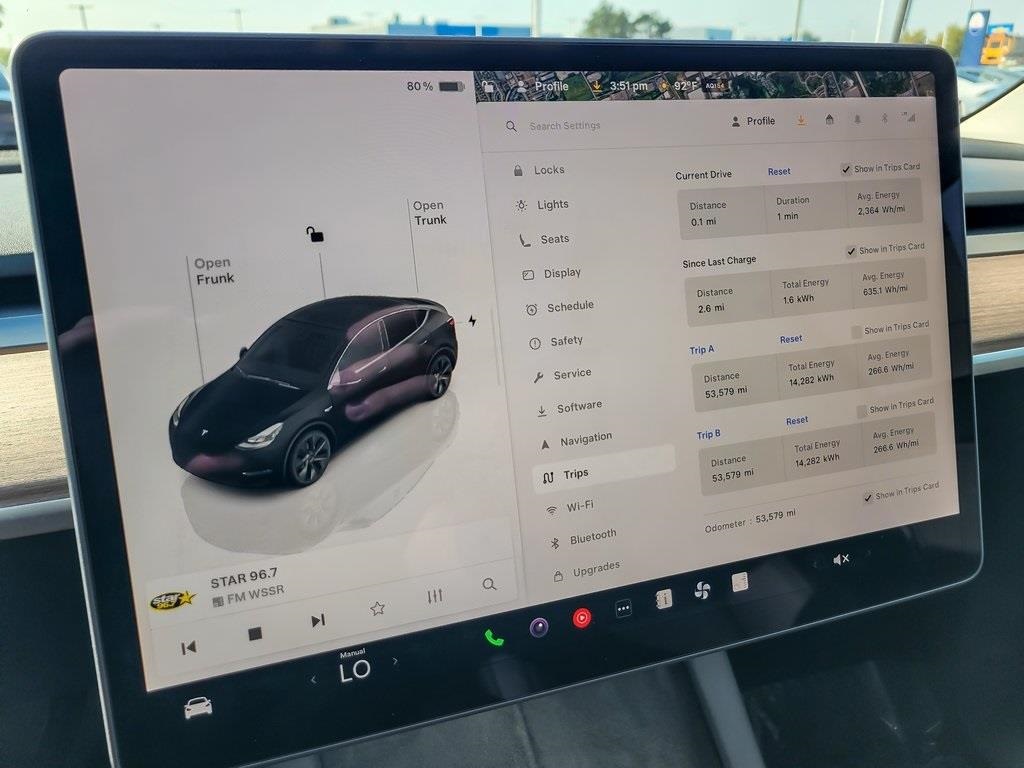 2025 Tesla Model Y Long Range photo 12