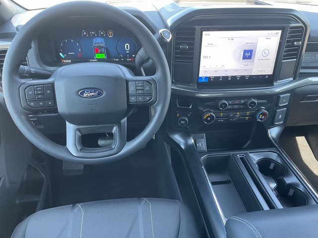 2025 Ford F-150 STX photo 3
