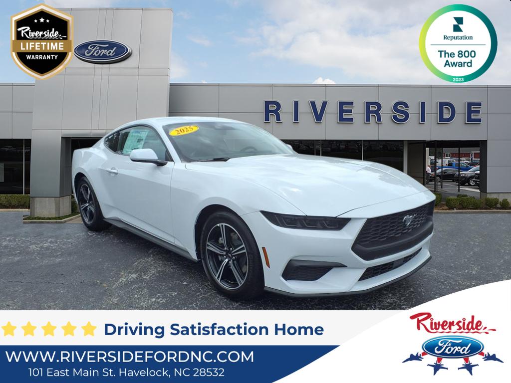 2025 Ford Mustang EcoBoost's photo