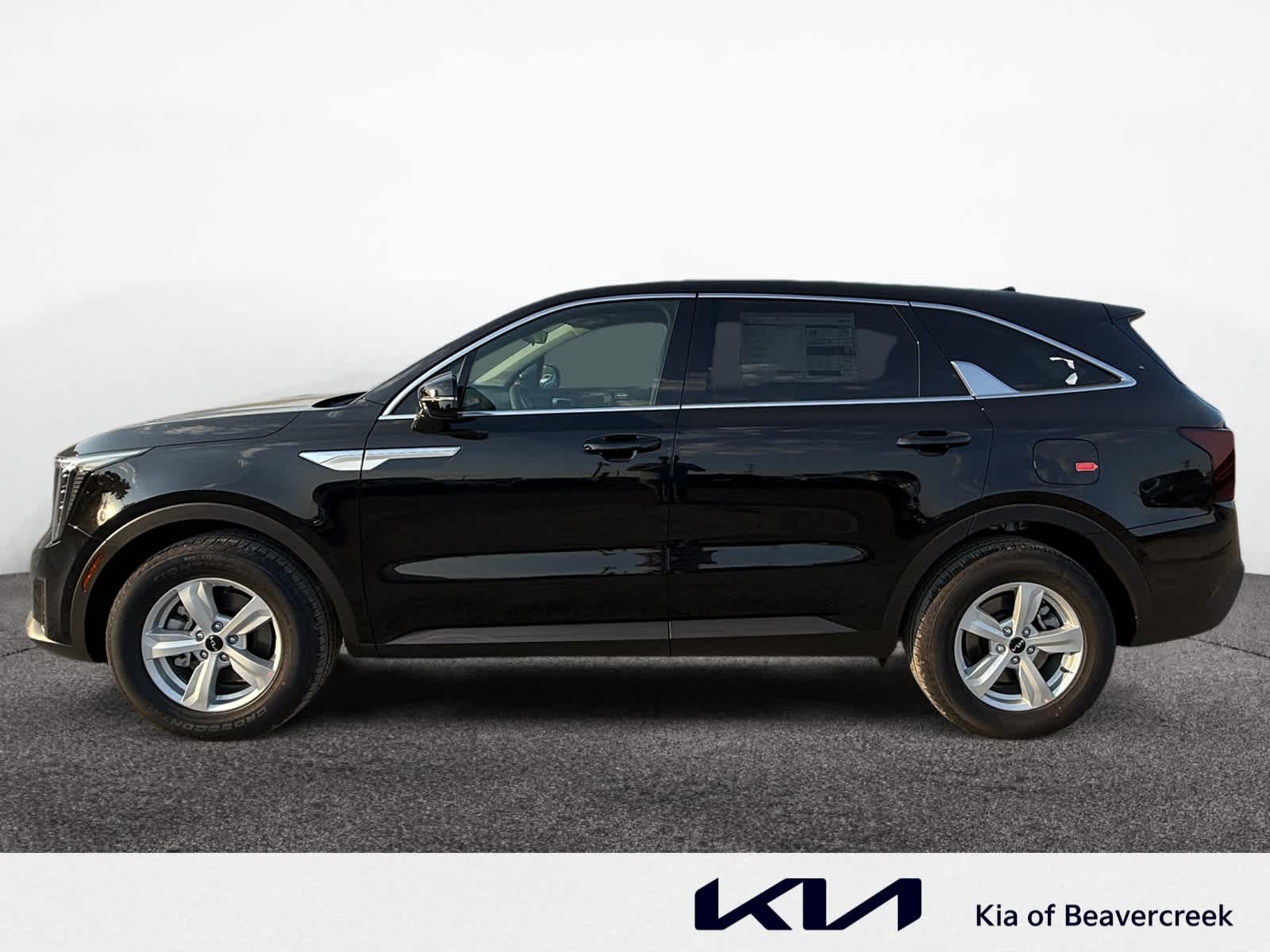 2026 Kia Sorento LX photo 2