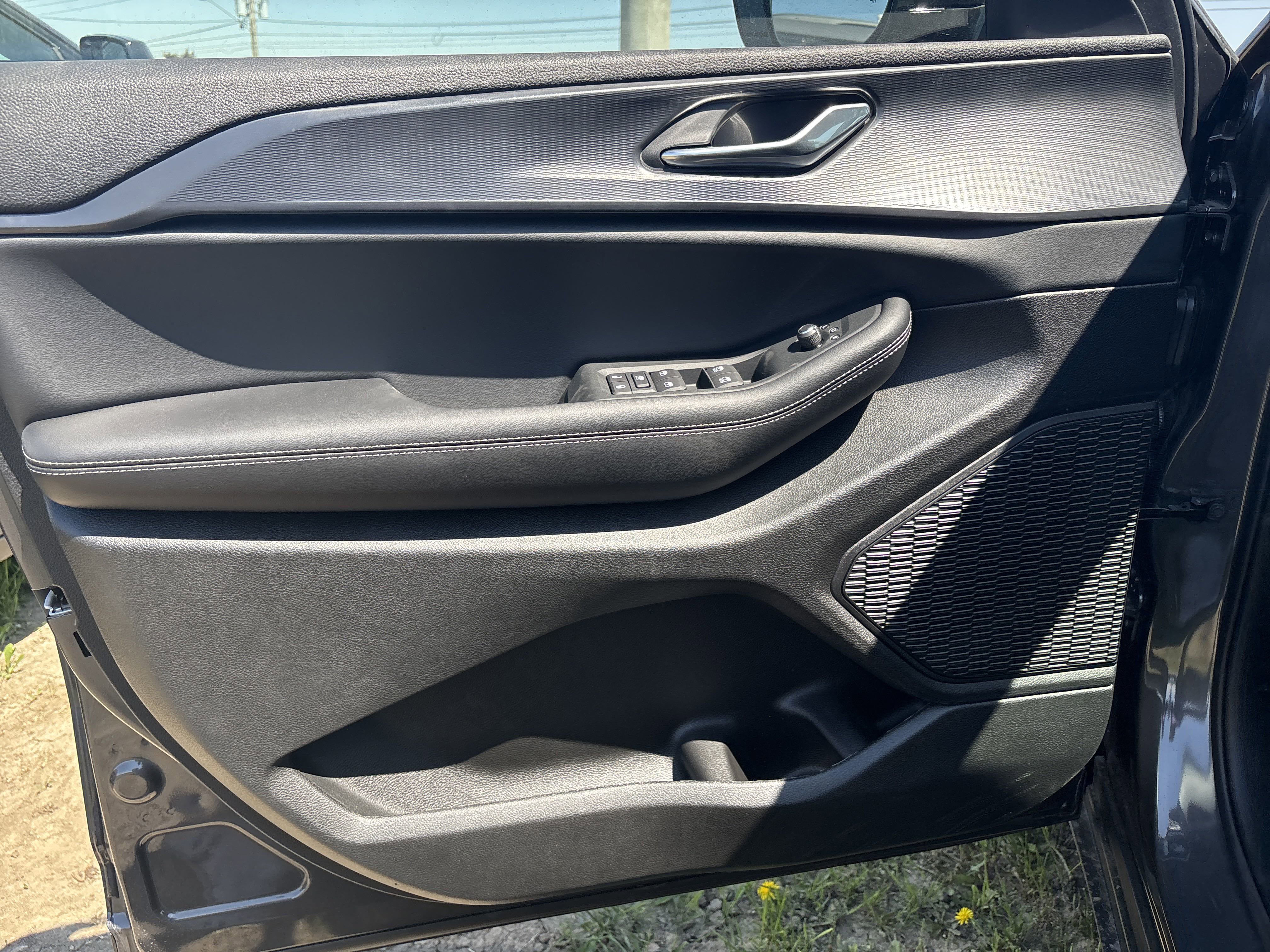 New 2025 Baltic Grey Metallic Jeep Altitude image 13