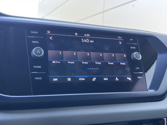 2022 Volkswagen Taos SE photo 35