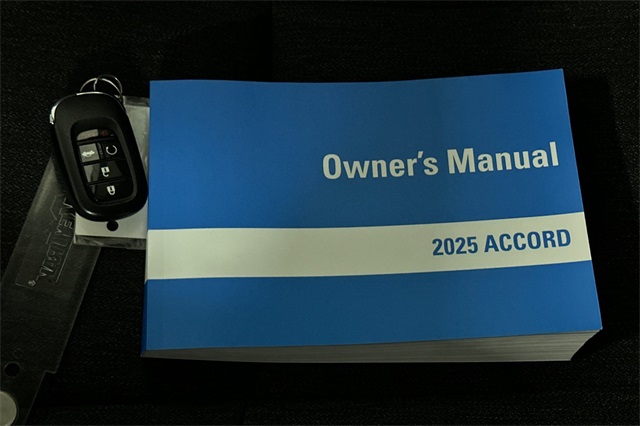 2025 Honda Accord SE photo 2