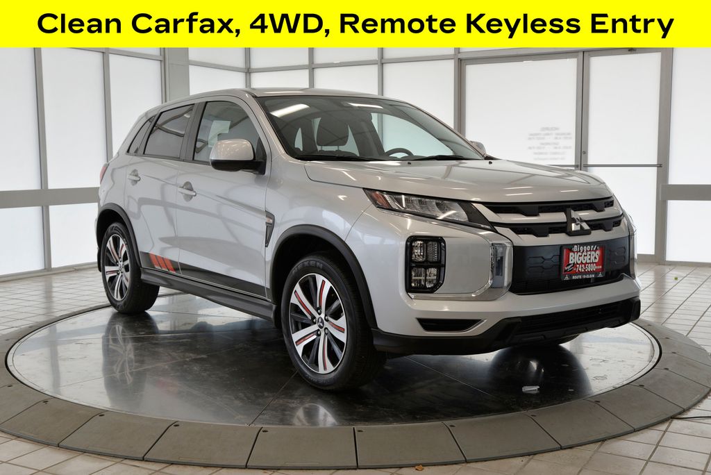 2024 Mitsubishi Outlander Sport ES's photo