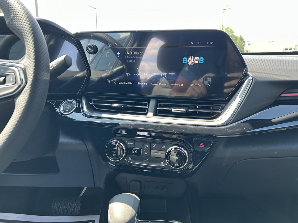 2025 Chevrolet Trax photo 8