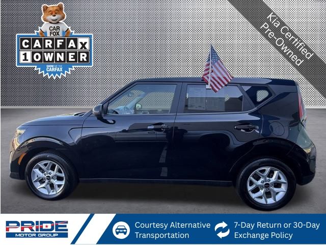 2023 Kia Soul S photo 2