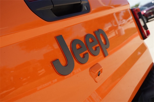 2025 Jeep Gladiator Mojave photo 10