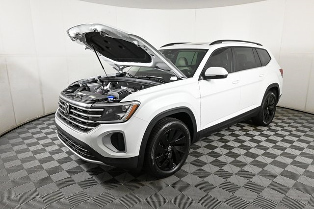 2026 Volkswagen Atlas SE Technology photo 32