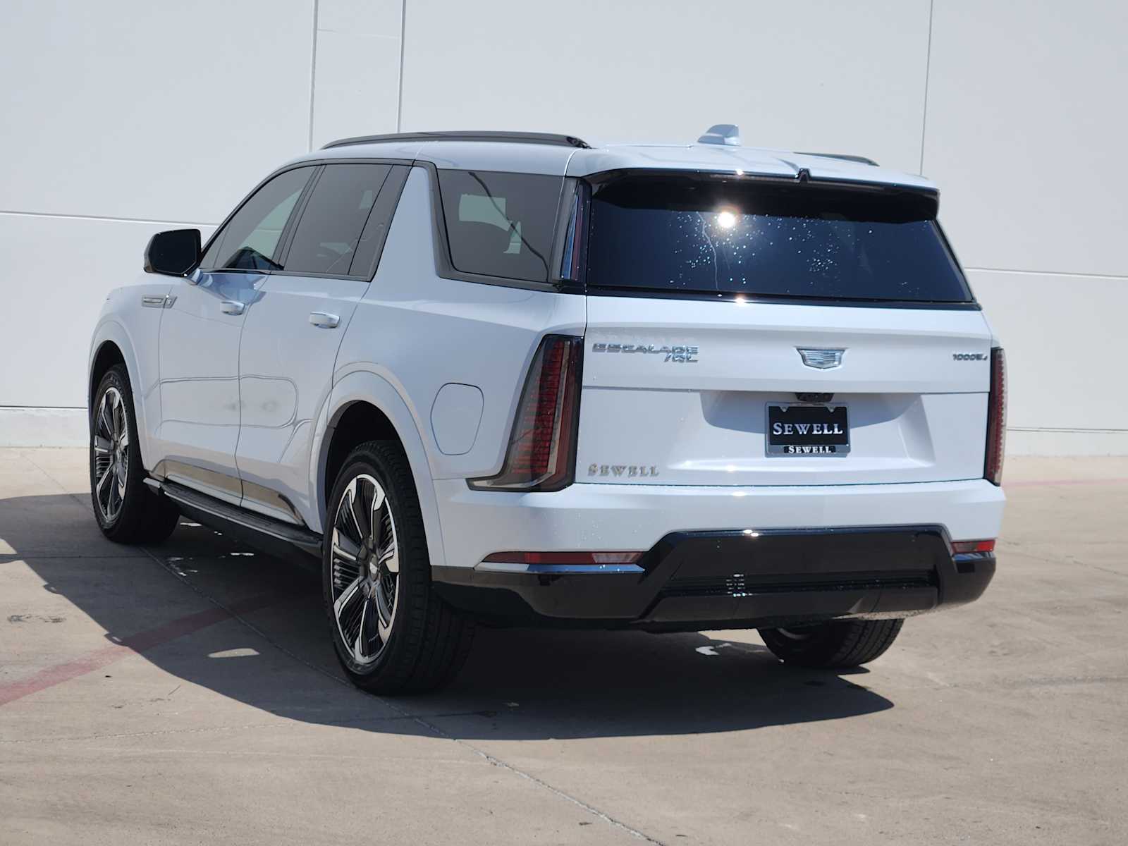 2026 Cadillac Escalade Sport photo 4