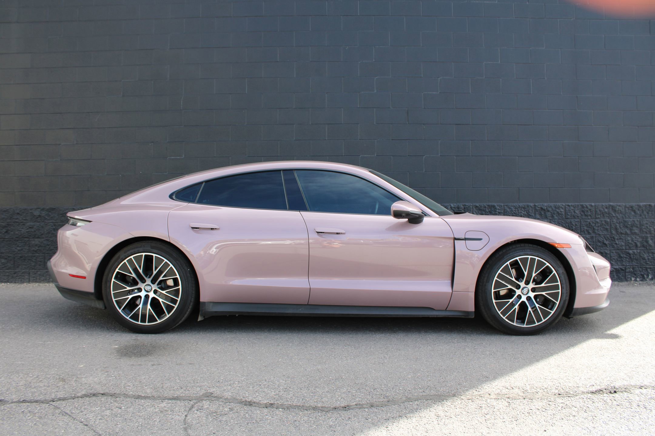 2023 Porsche Taycan 4S photo 8