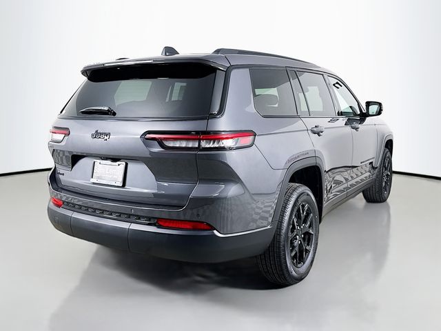 2025 Jeep Grand Cherokee Altitude photo 4