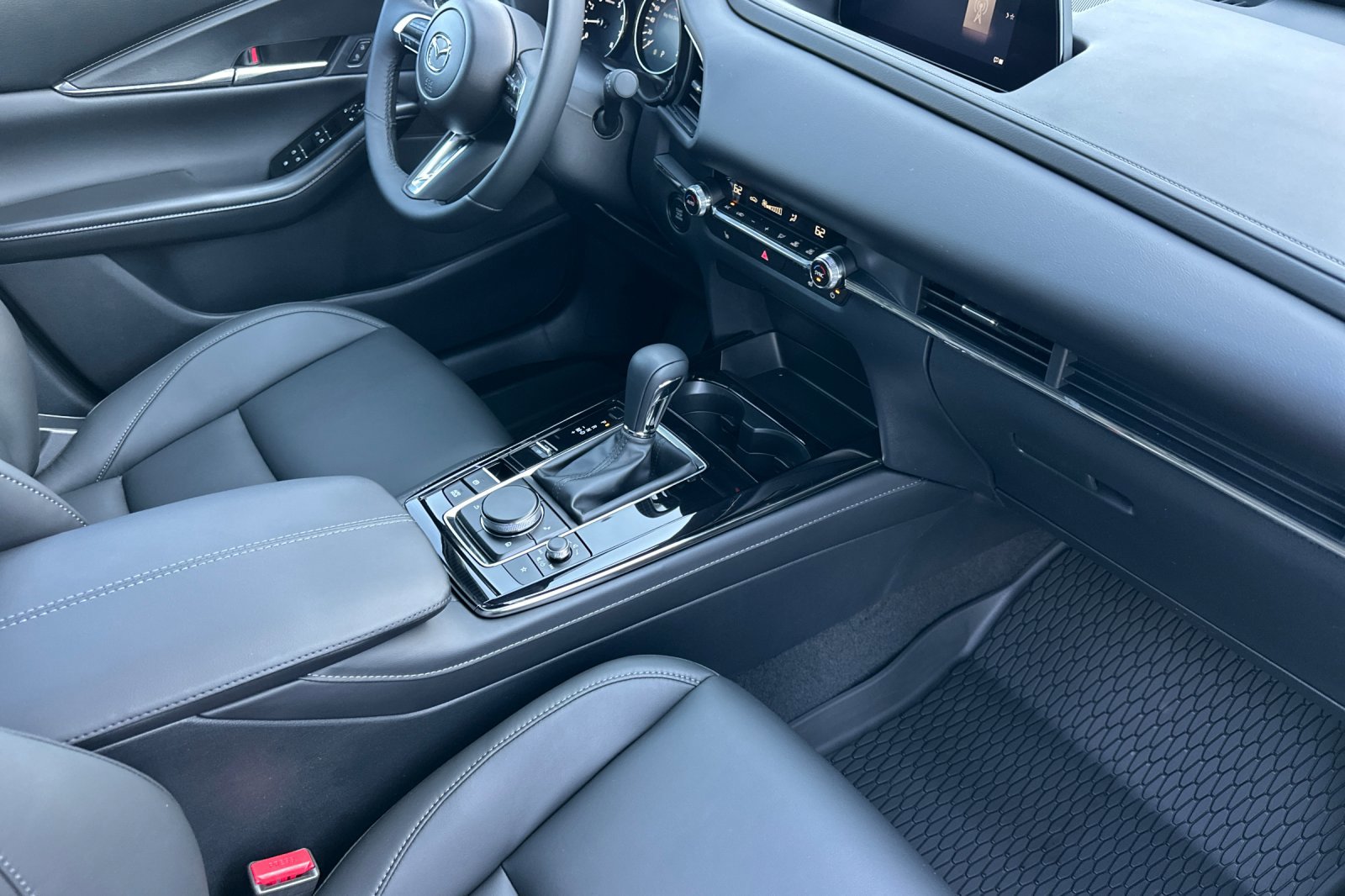 2025 Mazda CX-30 2.5 S Preferred photo 17