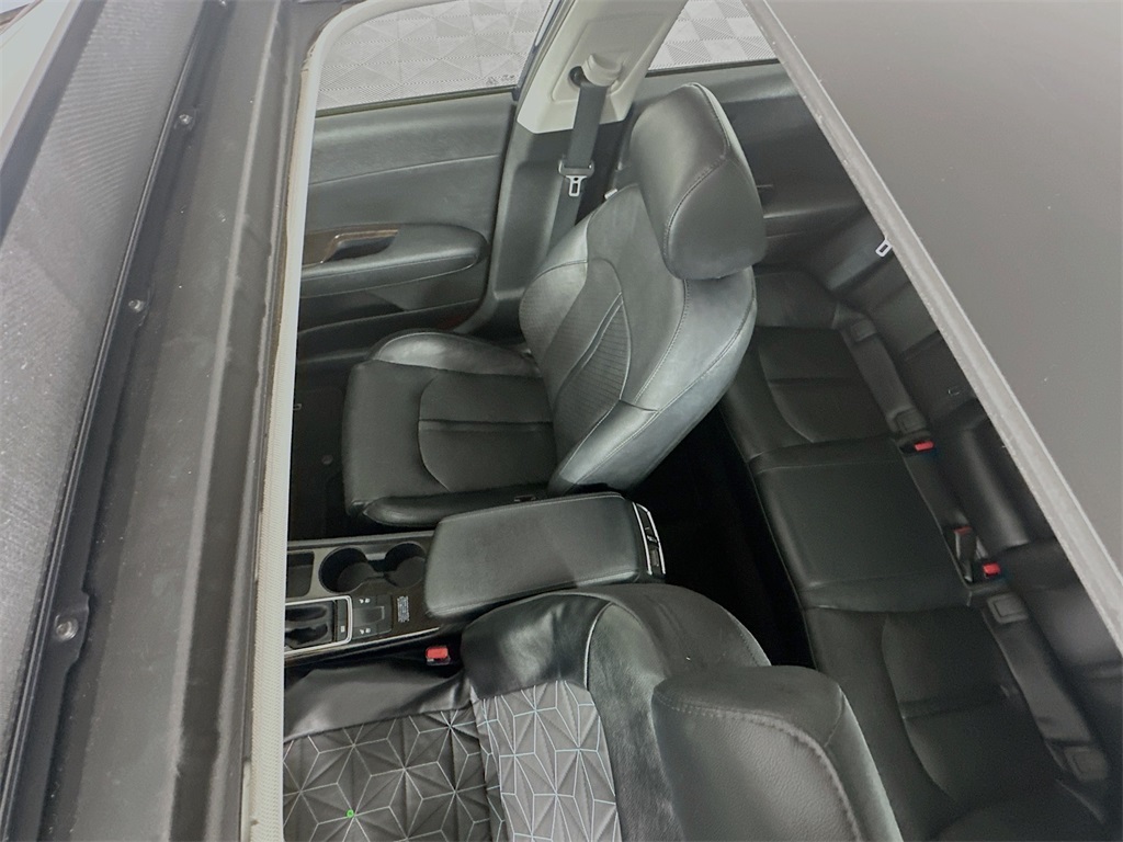 2018 Kia Optima EX photo 17