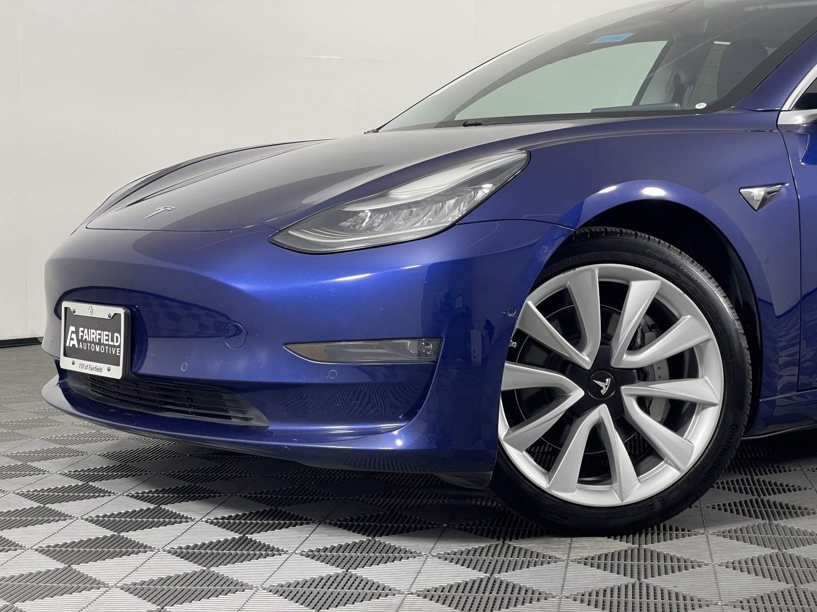 2018 Tesla Model 3 Mid Range photo 4