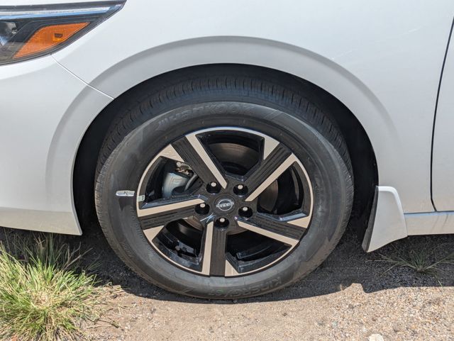 2025 Nissan Sentra SV photo 8