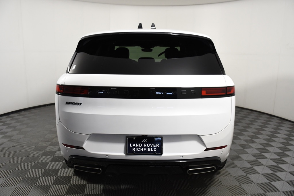 2025 Land Rover Range Rover Sport SE photo 5