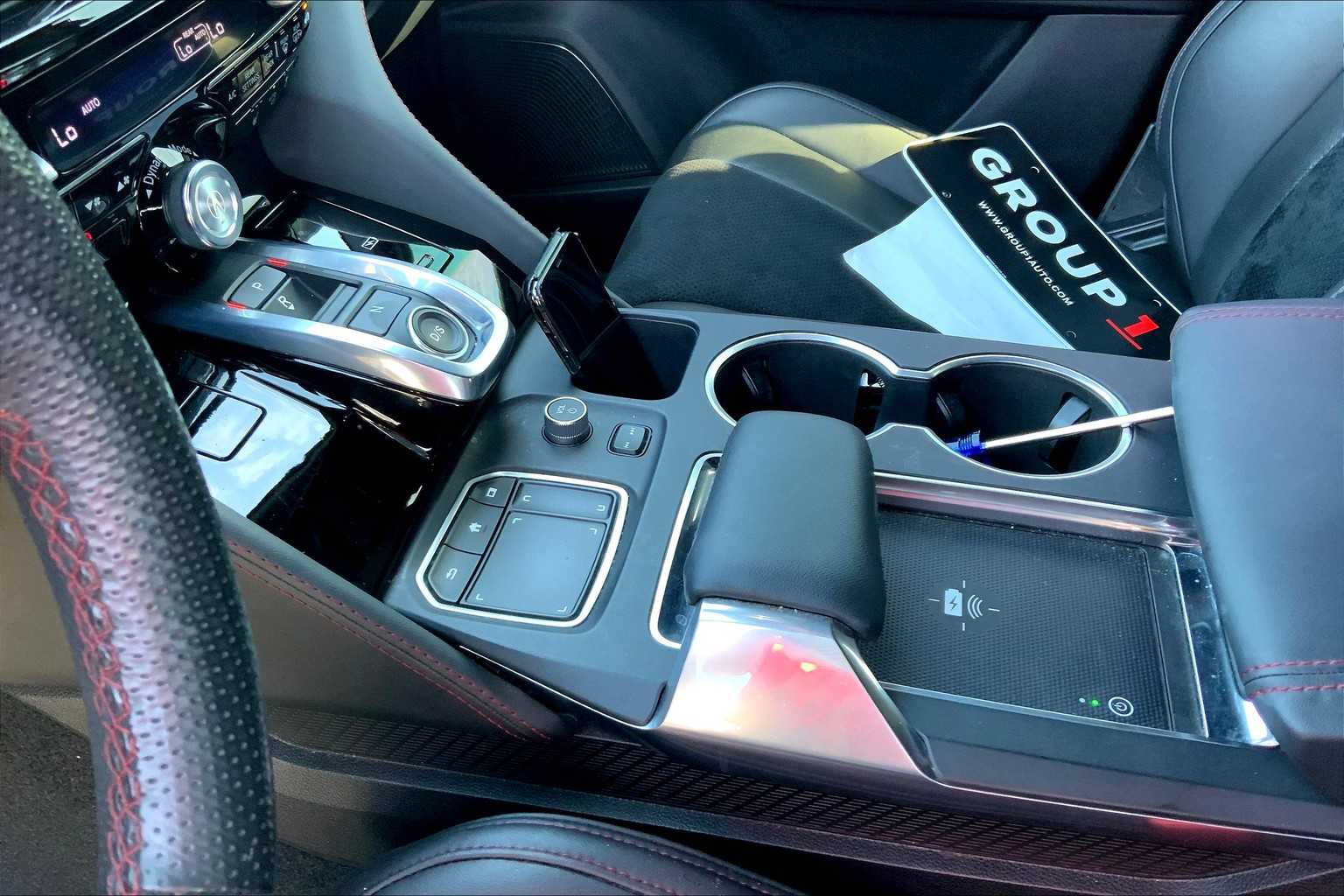 2022 Acura MDX A-Spec photo 13