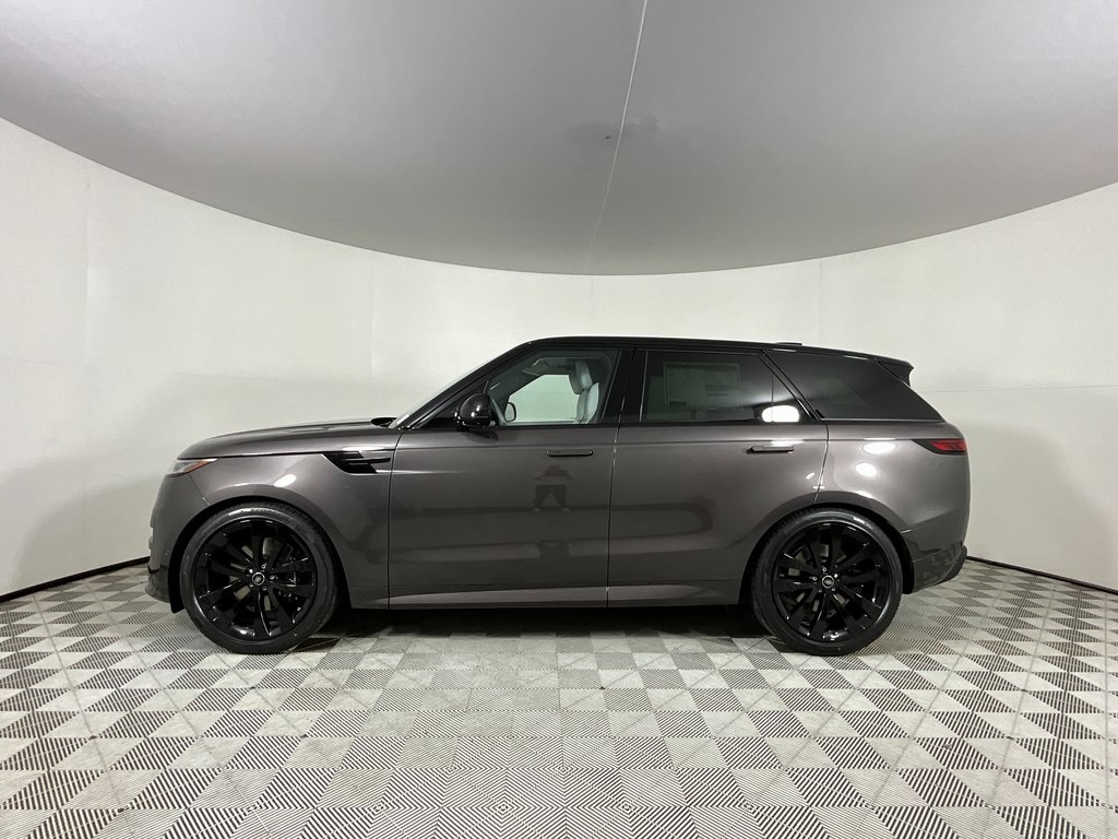 2025 Land Rover Range Rover Sport SE photo 4