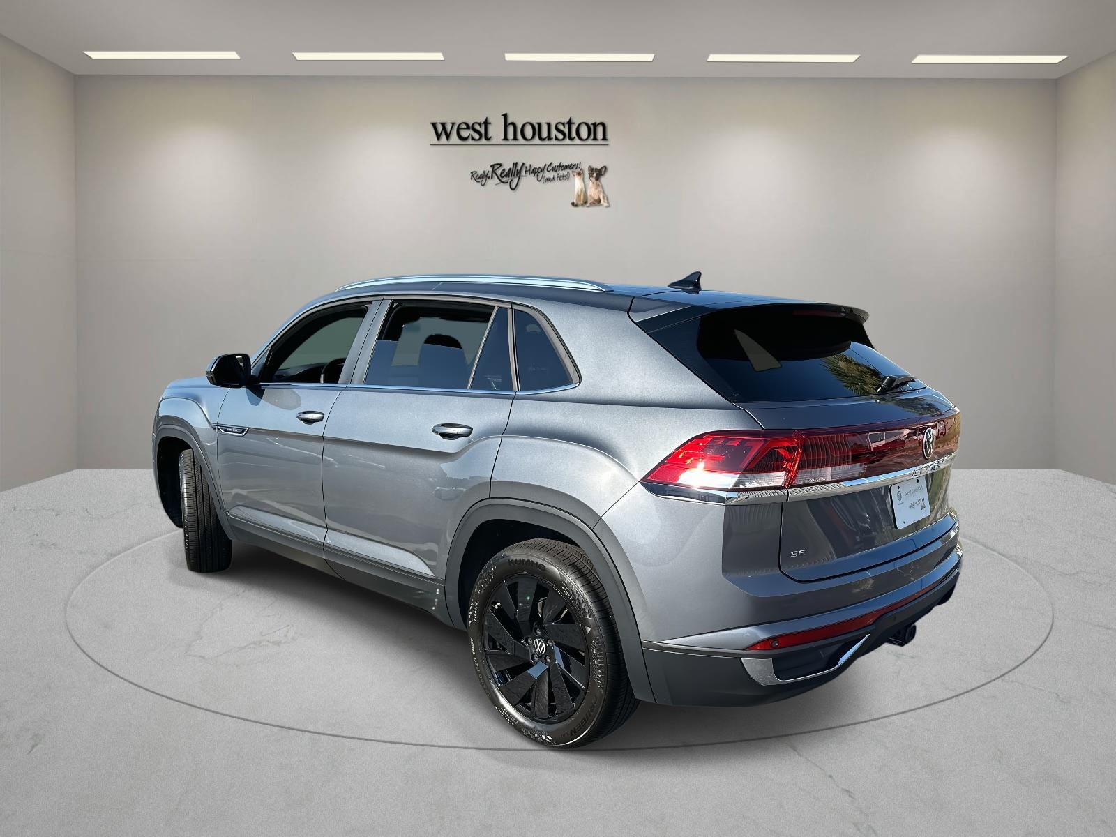 2025 Volkswagen Atlas Cross Sport SE Technology photo 6
