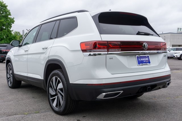 2024 Volkswagen Atlas SE Technology photo 8