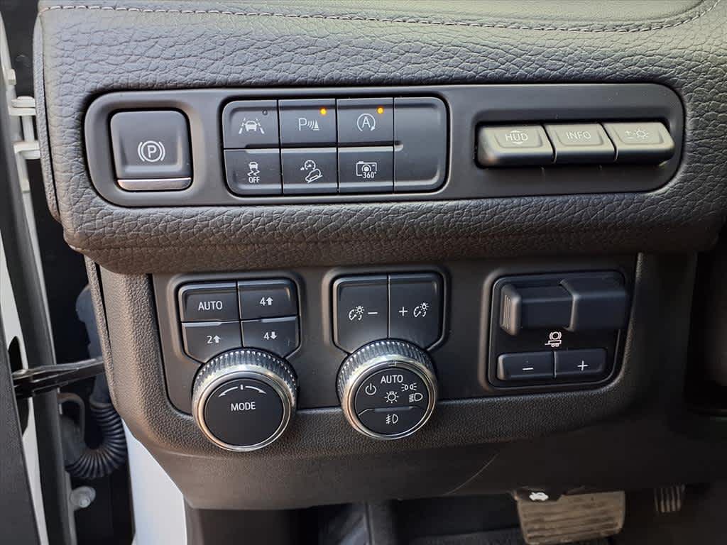 2024 Gmc Yukon Denali photo 16