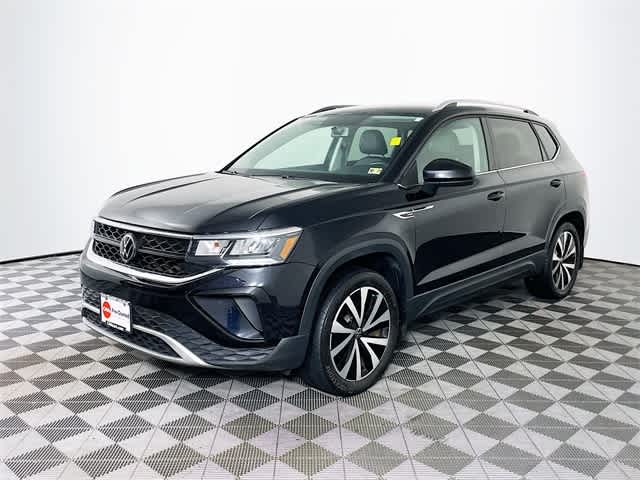 2022 Volkswagen Taos SE photo 3